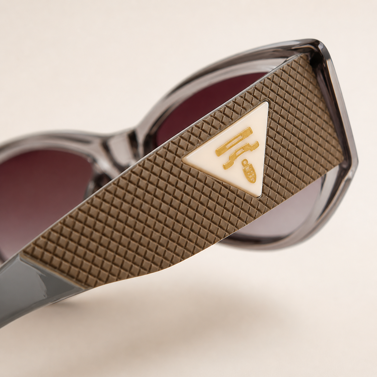 The Riviera Cat Eye Frames