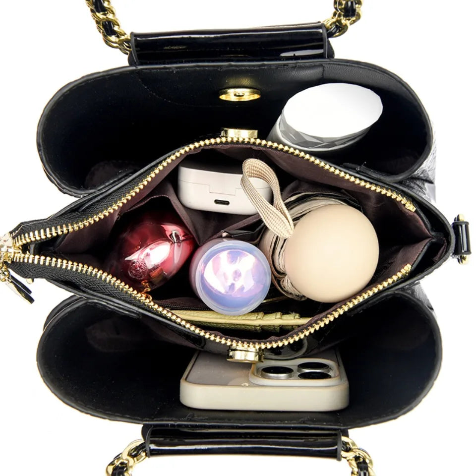 The Signature Carry Bag