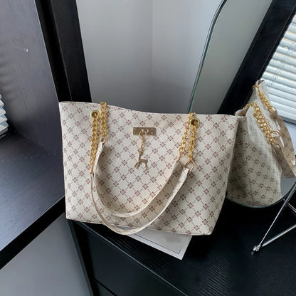 The Signature Everyday Tote