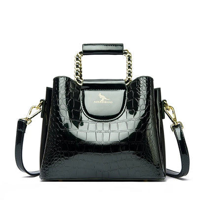 The Signature Carry Bag