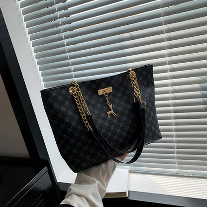 The Signature Everyday Tote
