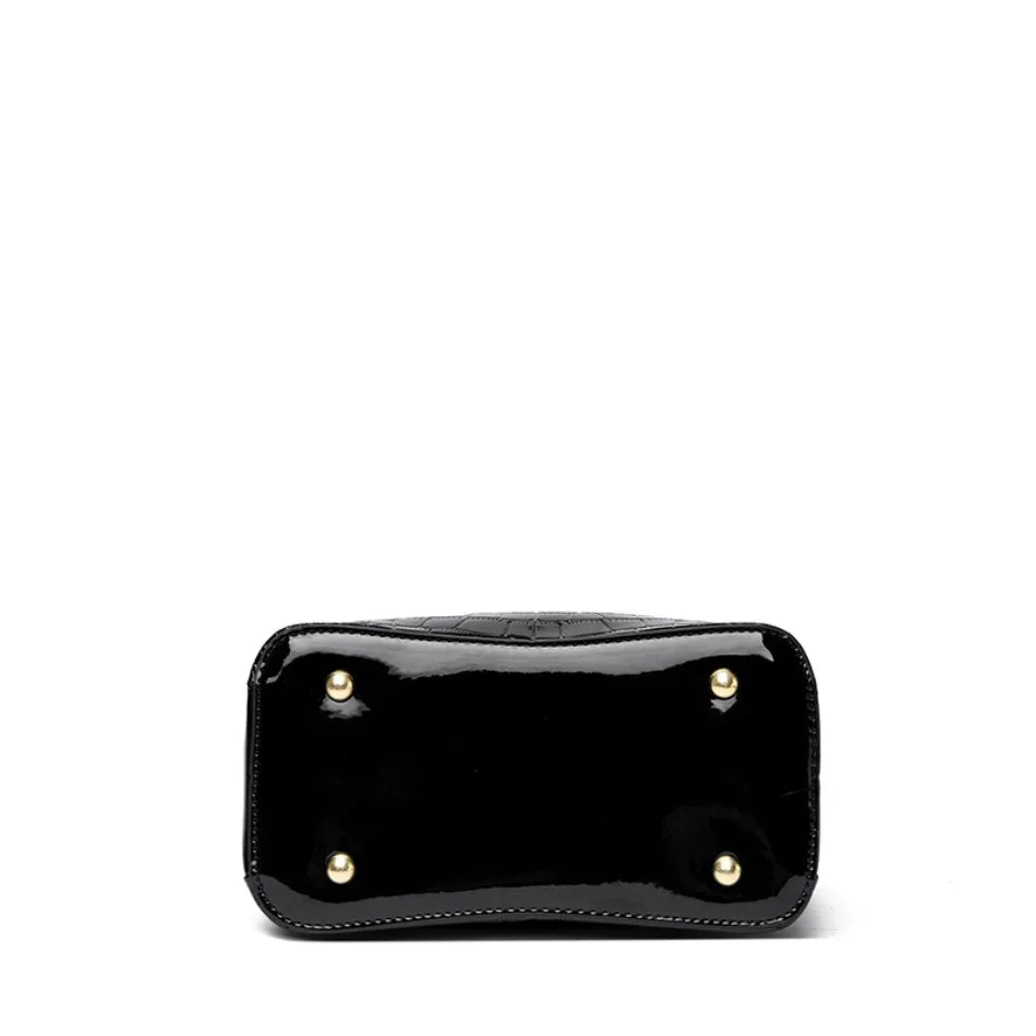 The Signature Carry Bag