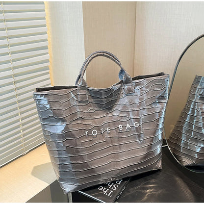 The City Statement Tote