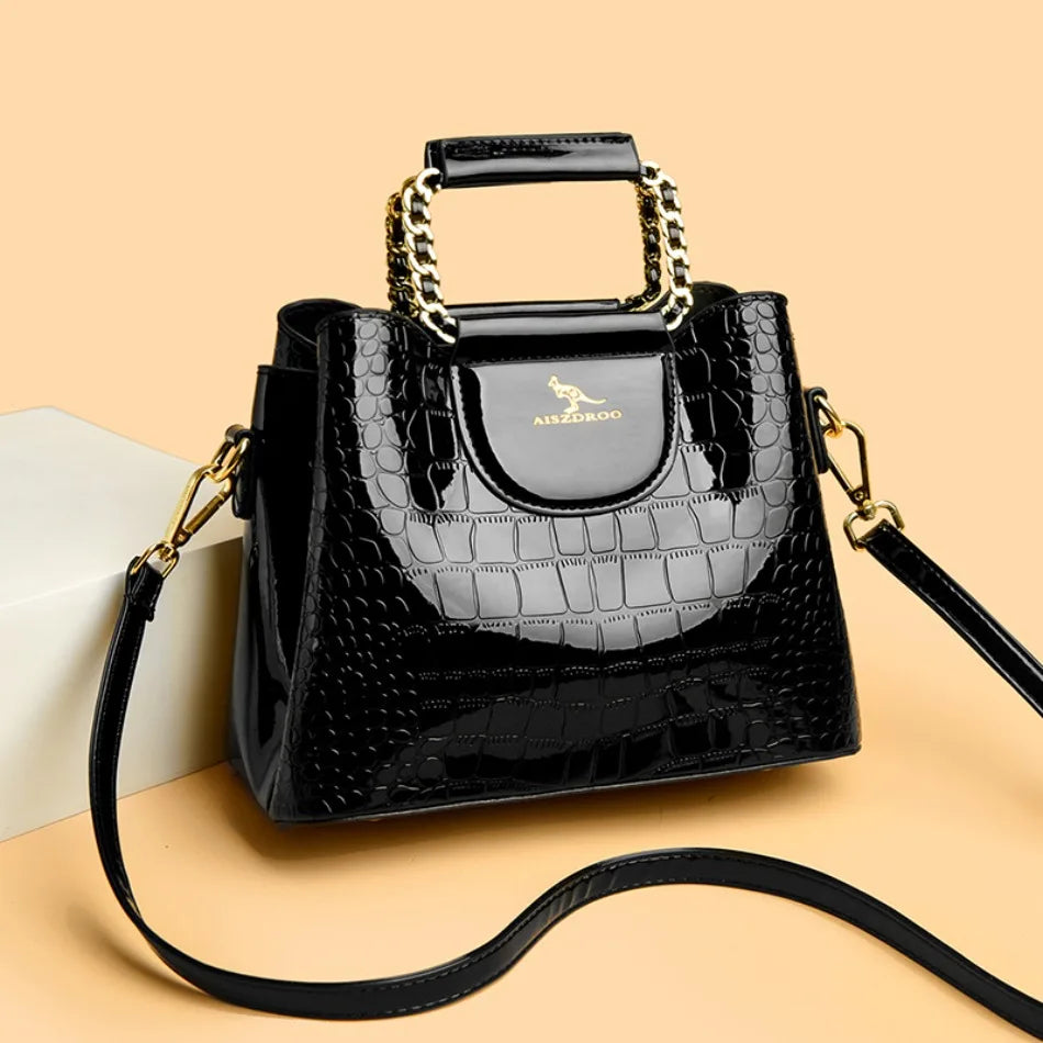 The Signature Carry Bag