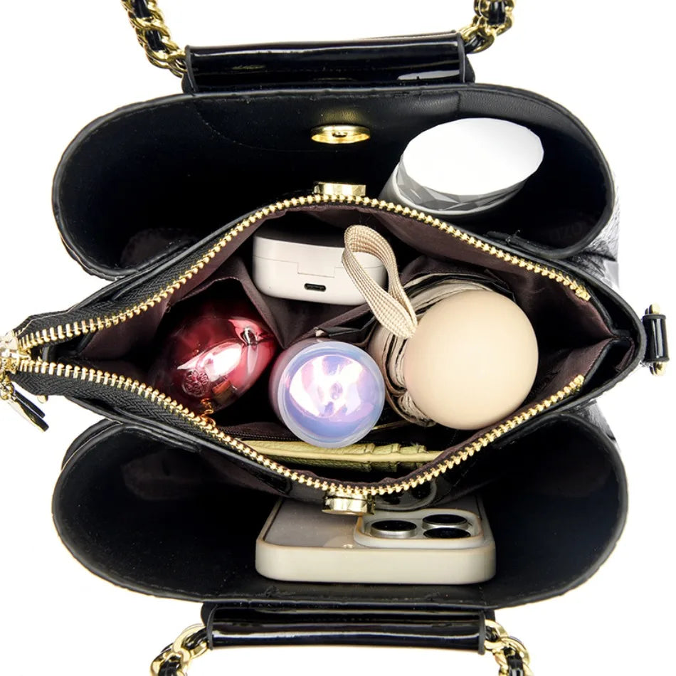 The Signature Carry Bag